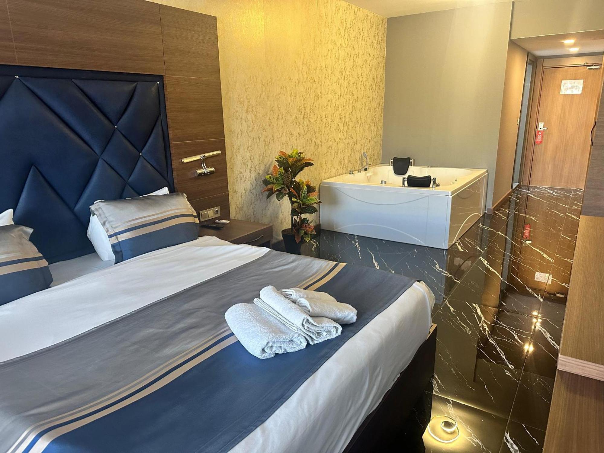 Grand Salizze Hotel Kestel  Екстериор снимка